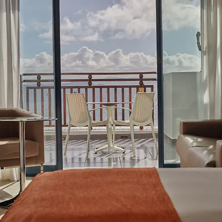 ホテル Sandos Papagayo