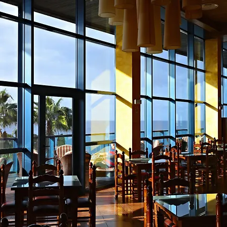 Sandos Papagayo Hotel 4*