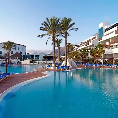 Sandos Papagayo 4* 普拉亚布兰卡
